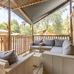 Landal Glamping リゾート Neufchâteau