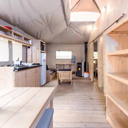 Курортный комплекс Landal Glamping *