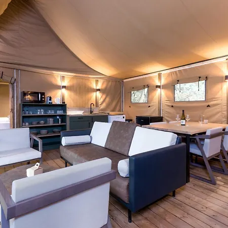 Landal Glamping * Neufchâteau